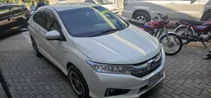 Honda Grace Hybrid 2015 for Sale