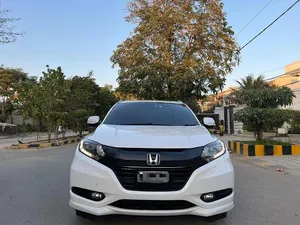 Honda Vezel Hybrid Z 2015 for Sale