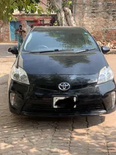 Toyota Prius L 1.8 2014 for Sale