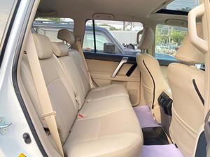 Toyota Prado TX
Model: 2018
Mileage: 29,000 km
Reg year: 2024 

*Beige Room
*Sunroof
* 5 Seater 

Calling and Visiting Hours

Monday to Saturday 

11:00 AM to 7:00 PM