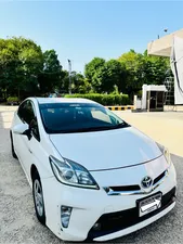 Toyota Prius S LED Edition 1.8 2012 for Sale