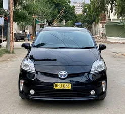 Toyota Prius S LED Edition 1.8 2013 for Sale