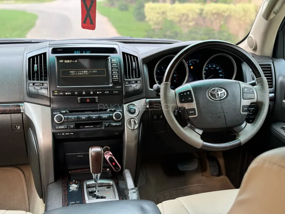 Toyota Land Cruiser 2008 for Sale in Lahore Toyota Land Cruiser 2008 for Sale in Lahore Image-9