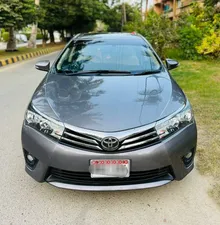 Toyota Corolla Altis Grande CVT-i 1.8 2015 for Sale