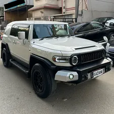 Toyota Fj Cruiser Automatic 2016 for Sale