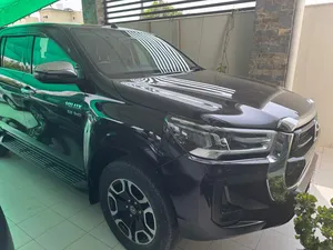 Toyota Hilux Revo V Automatic 2.8 2021 for Sale