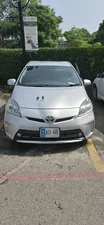 Toyota Prius S 1.8 2014 for Sale