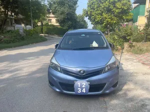 Toyota Vitz F 1.0 2011 for Sale