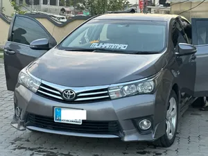 Toyota Corolla Altis Grande CVT-i 1.8 2014 for Sale