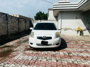 Toyota Vitz F 1.0 2005 for Sale