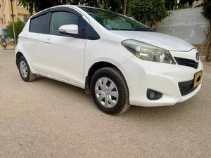 Toyota Vitz F 1.0 2011 for Sale