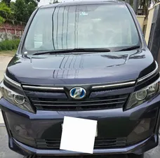 Toyota Voxy 2015 for Sale