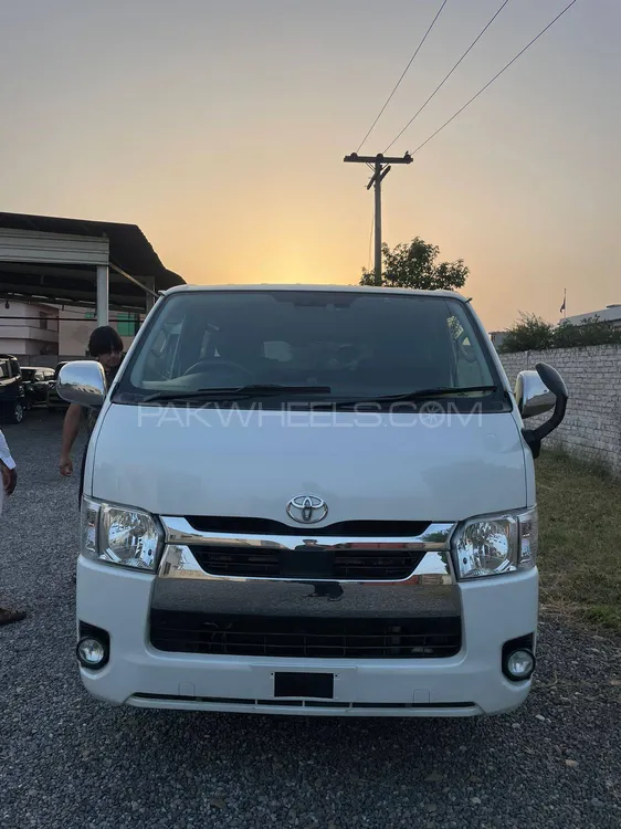 Toyota Hiace 2018 for Sale in Gujranwala Image-1
