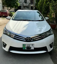 Toyota Corolla Altis Grande CVT-i 1.8 2015 for Sale