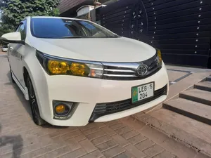 Toyota Corolla Altis Grande CVT-i 1.8 2015 for Sale