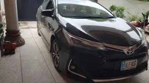 Toyota Corolla Altis Grande CVT-i 1.8 2018 for Sale