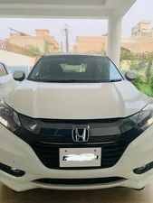 Honda Vezel Hybrid Z 2015 for Sale