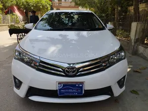 Toyota Corolla Altis Grande CVT-i 1.8 2016 for Sale