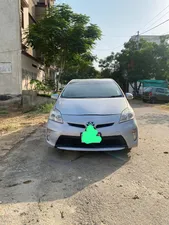 Toyota Prius S Touring Selection 1.8 2012 for Sale