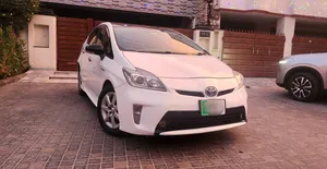 Toyota Prius S LED Edition 1.8 2013 for Sale