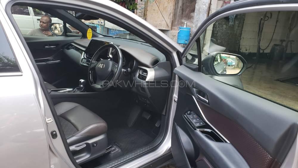Toyota C-HR 2019 for Sale in Gujranwala Toyota C-HR 2019 for Sale in Gujranwala Image-8