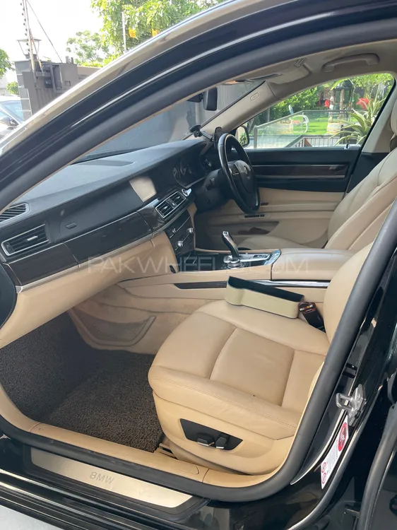 BMW 7 Series 2009 for Sale in Lahore BMW 7 Series 2009 for Sale in Lahore Image-7