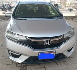 Honda Fit 1.5 Hybrid S Package 2016 for Sale