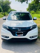 Honda Vezel Hybrid Z 2016 for Sale