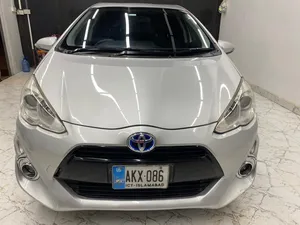 Toyota Aqua S 2015 for Sale