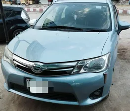 Toyota Corolla Axio Hybrid 1.5 2013 for Sale