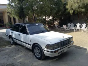 Toyota Crown 1990 for Sale