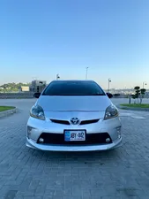 Toyota Prius S LED Edition 1.8 2013 for Sale