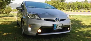 Toyota Prius S LED Edition 1.8 2014 for Sale