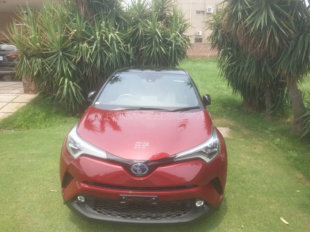 Toyota C-HR 2018 for Sale in Lahore Image-1