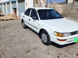 Toyota Corolla XE 2000 for Sale