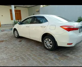 Toyota Corolla XLi VVTi 2015 for Sale