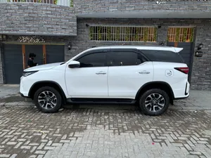 Toyota Fortuner Legender  2022 for Sale