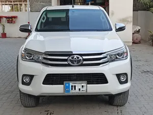 Toyota Hilux Revo V Automatic 2.8 2021 for Sale