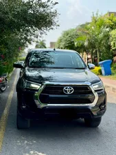 Toyota Hilux Revo V Automatic 2.8 2022 for Sale