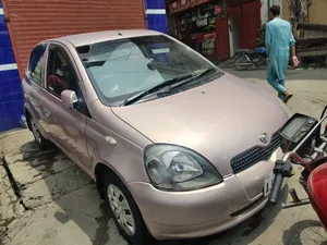 Toyota Vitz F 1.0 2000 for Sale