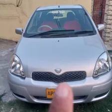 Toyota Vitz 2000 for Sale