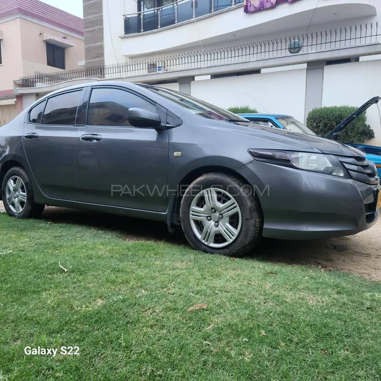 Honda City 2013 for Sale in Karachi Image-1