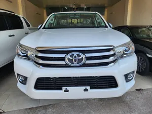 Toyota Hilux Revo V Automatic 2.8 2021 for Sale