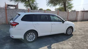 Toyota Corolla Axio Hybrid 1.5 2015 for Sale