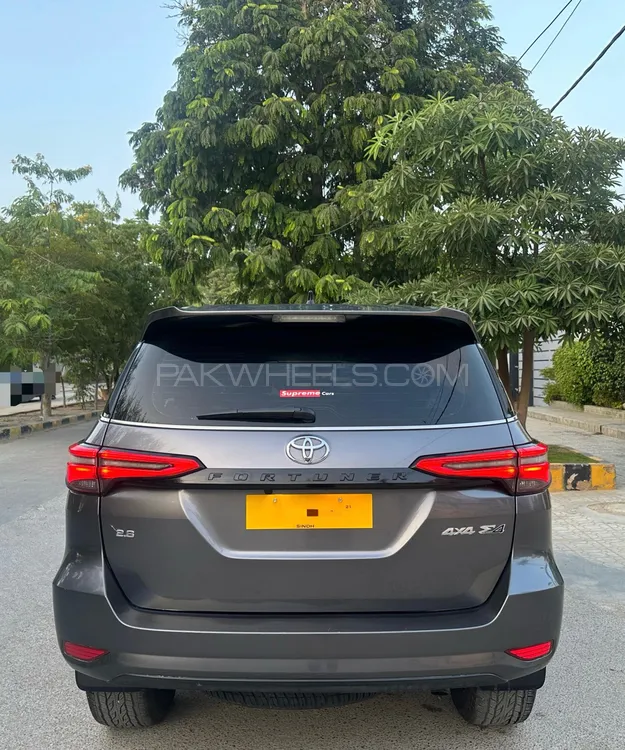 Toyota Fortuner 2021 for Sale in Karachi Image-1