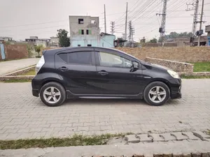 Toyota Aqua L 2013 for Sale