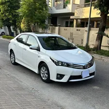 Toyota Corolla Altis Grande CVT-i 1.8 2015 for Sale