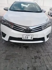 Toyota Corolla Altis Grande CVT-i 1.8 2015 for Sale