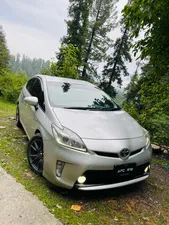 Toyota Prius S Touring Selection 1.8 2013 for Sale