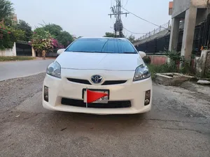 Toyota Prius S LED Edition 1.8 2011 for Sale